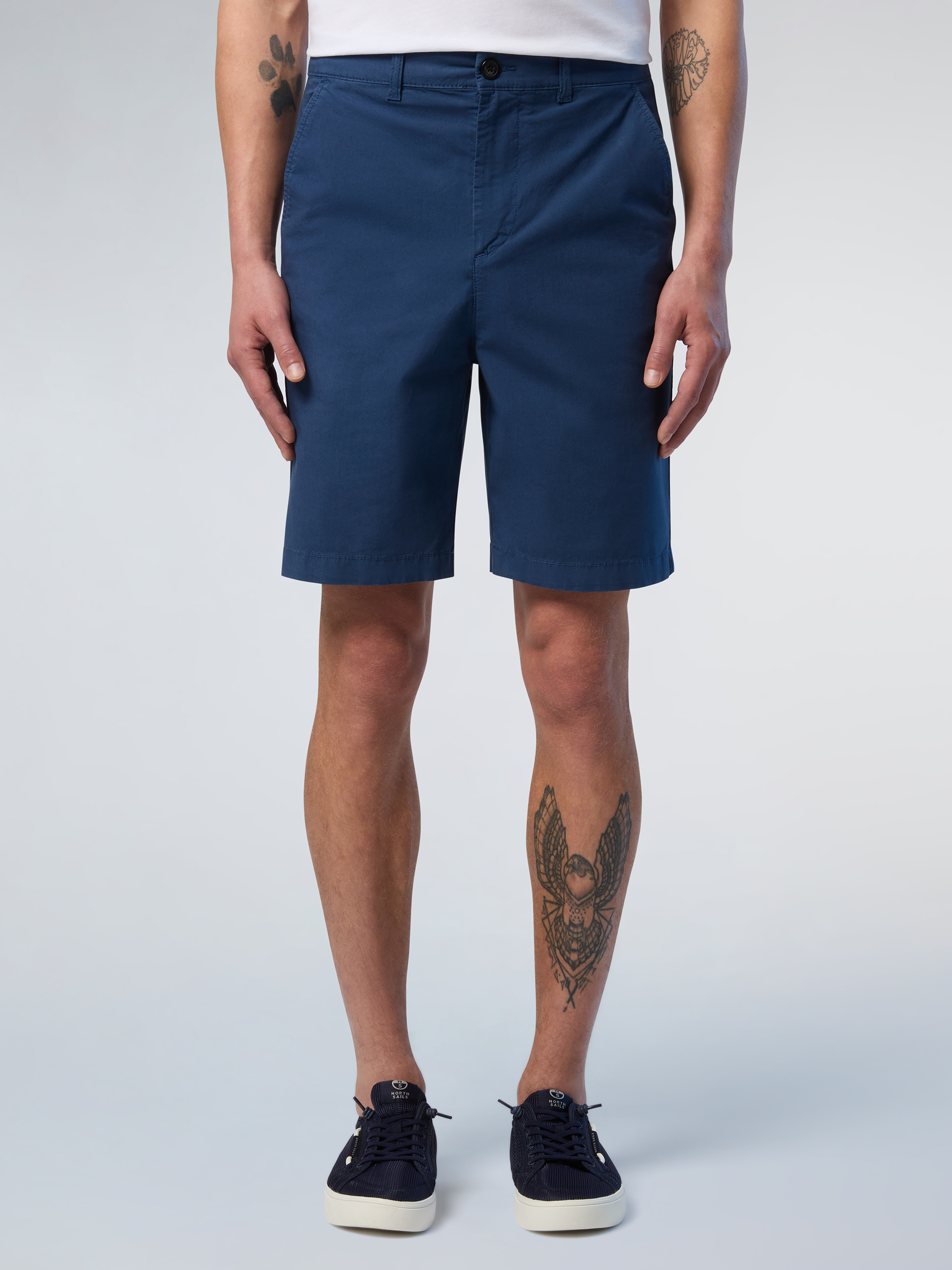 Donkerblauw