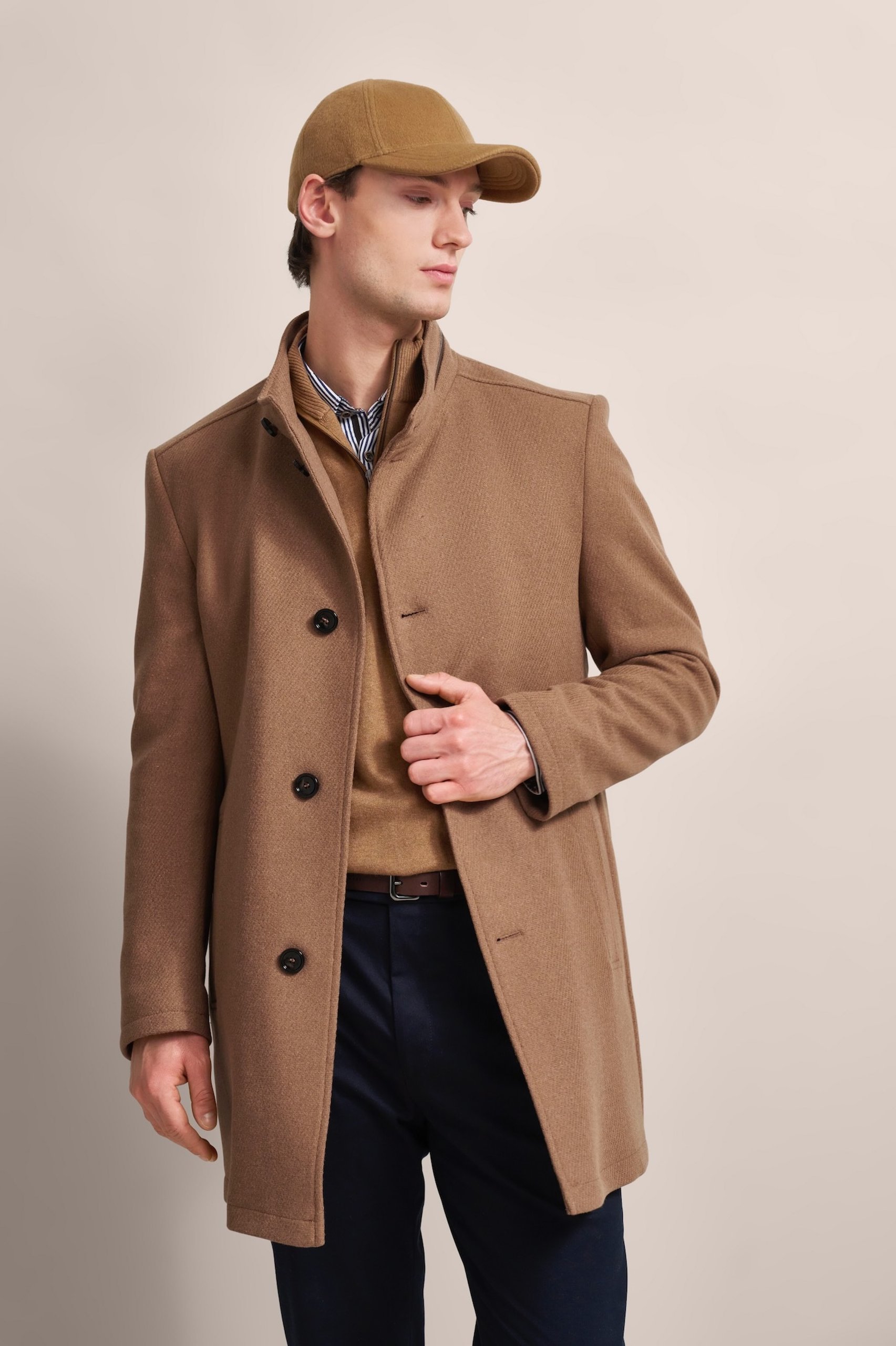 Taupe