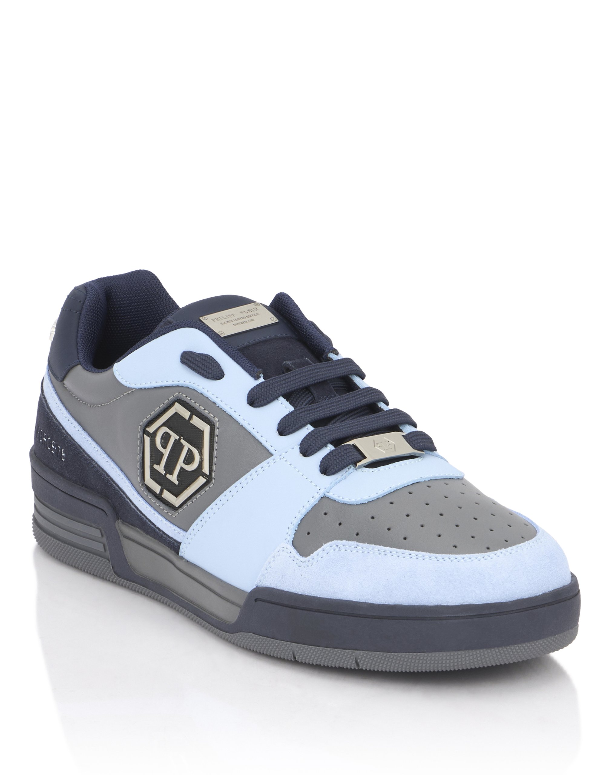 Donkerblauw