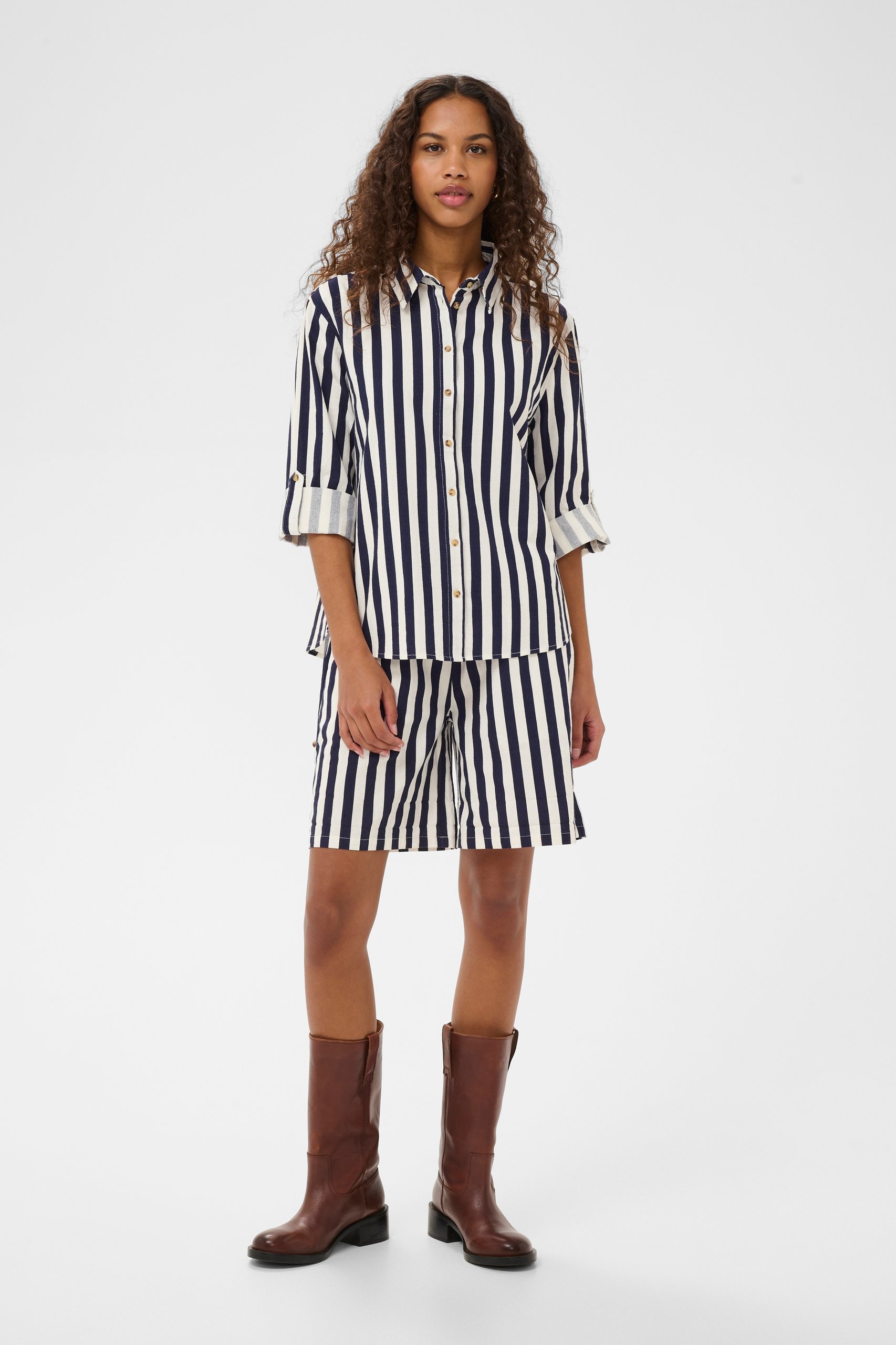 Wit/Navy