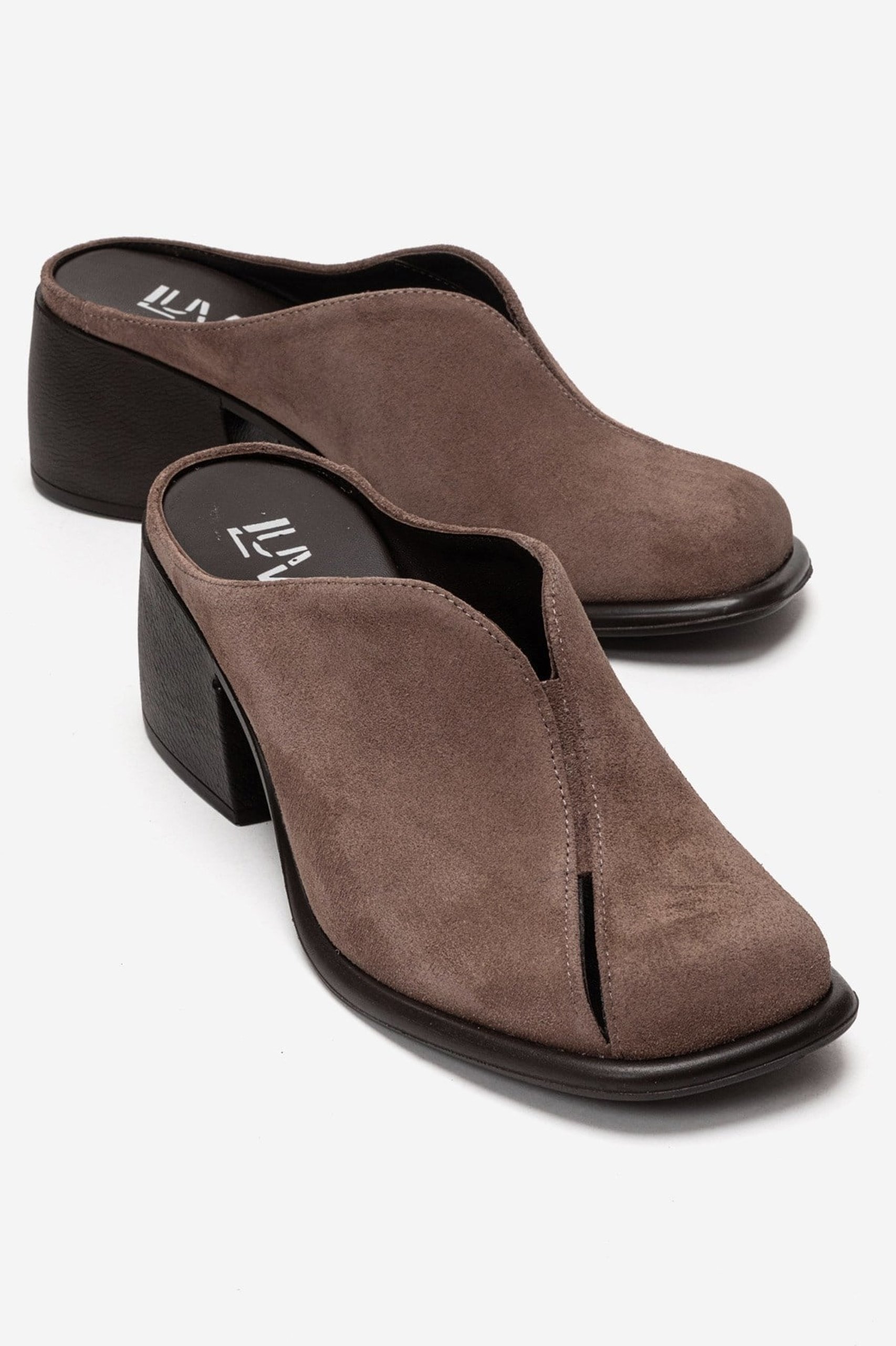 Taupe