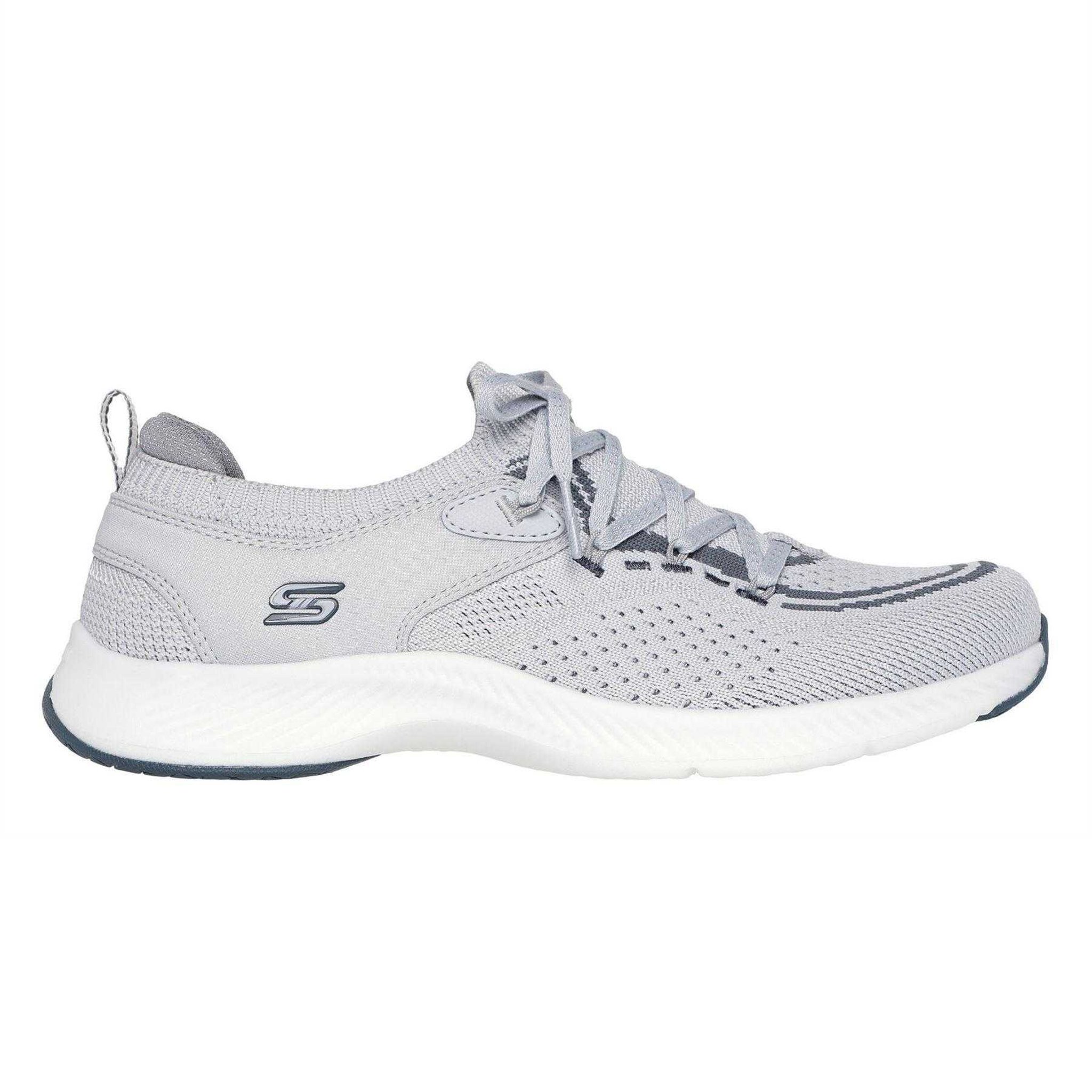 Grijs