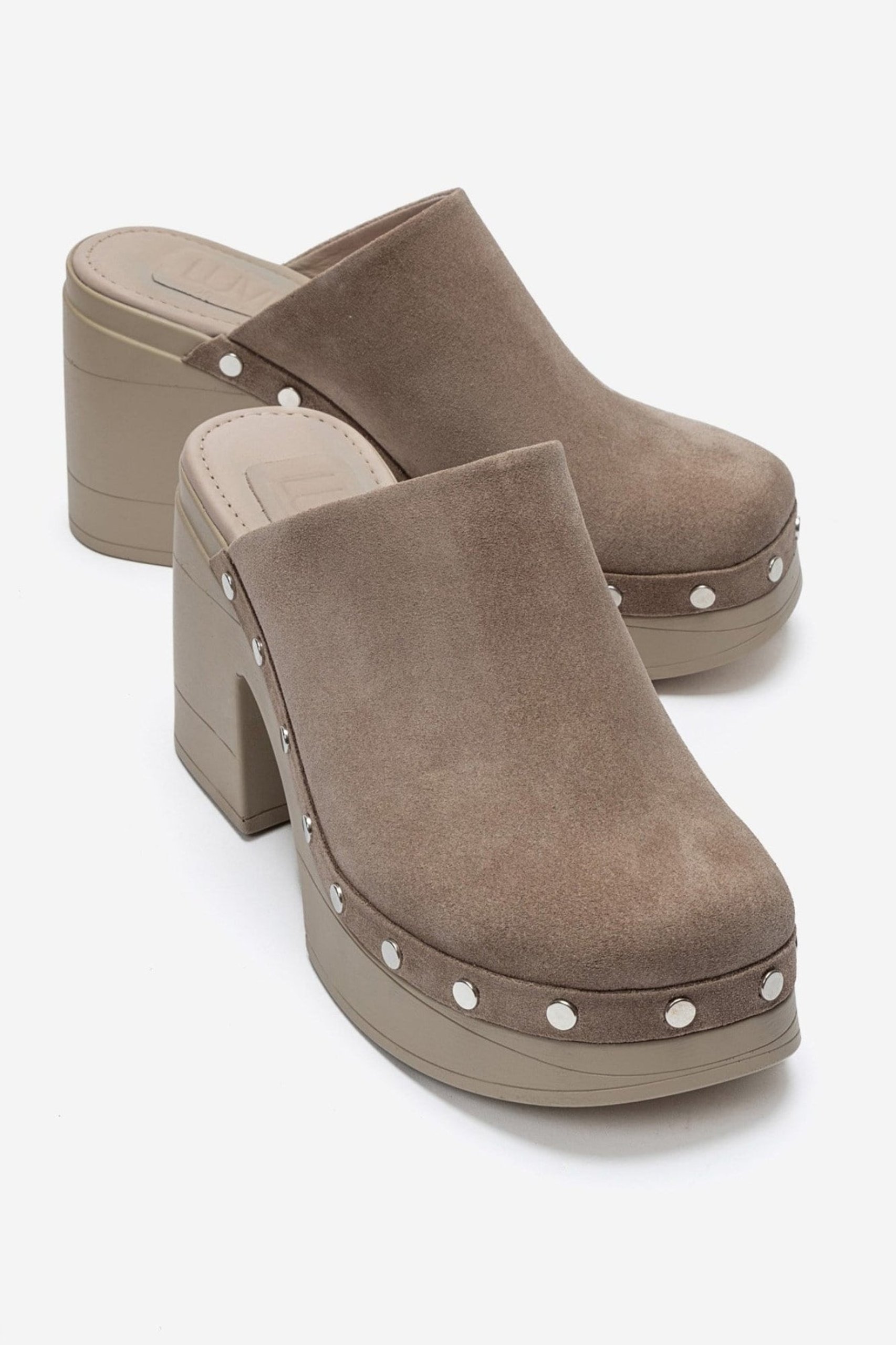 Taupe