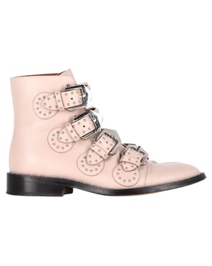 Givenchy Gespdetail Studded Enkellaarsjes in Lichtroze Leer
