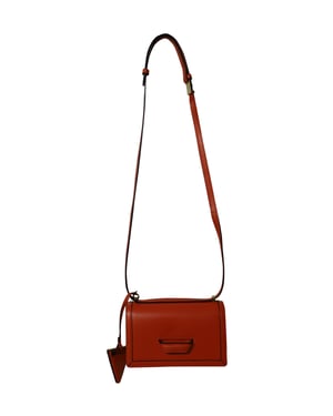 Loewe Kleine Barcelona Schoudertas in Oranje Leer