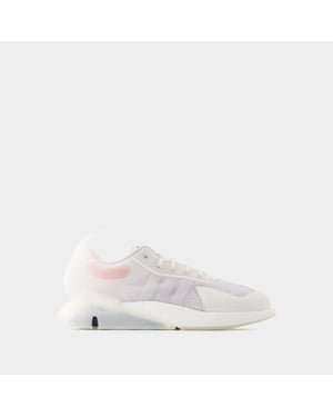 Orisan trainers in Oranje