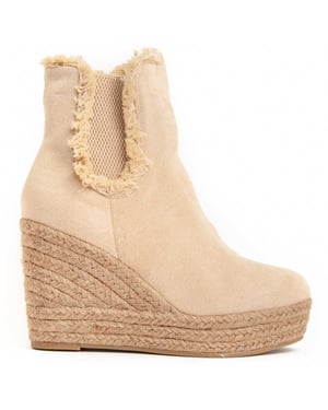 Montevita sleehak enkellaars Botilan43 In beige