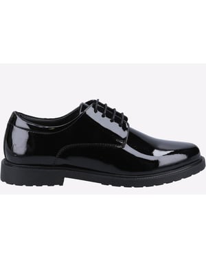 Hush Puppies Verity Slip On Leren Damesschoenen Met Lakleren Zwarte Brogues.