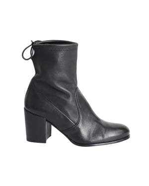 Stuart Weitzman Shorty Enkellaarsjes in Zwart Leder