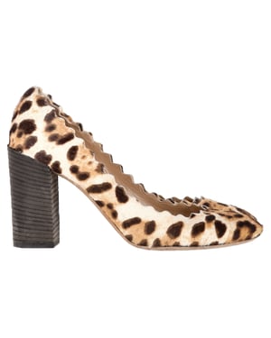Chloé Leopard Scallop Pumps in Bruin Ponyhaar
