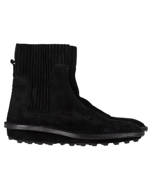 Balenciaga Chelsea Boots in Zwart Suède