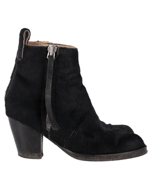Acne Studios Rits Enkelboots in Zwart Ponyhaar