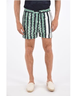 Box Fit Shorts in Bianco, Verde