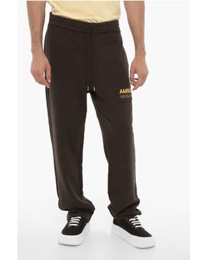 Joggingbroek van geborsteld katoen met contrasterend logo in bruin