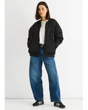 Zwart gewatteerd oversized bomberjack