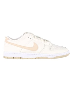Nike Dunk Low Sneakers in Phantom Beige Leer