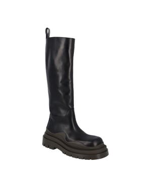 Bottega Veneta Bandboot in Kalfshuid in zwart