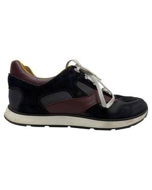 Louis Vuitton Miles Veter Sneakers in Multicolor Suède en Leer