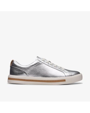 Un Maui Kant Metallic Sneakers