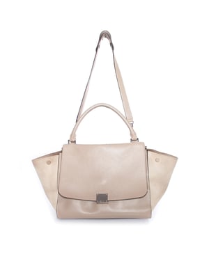 Celine Trapeze tas in beige.