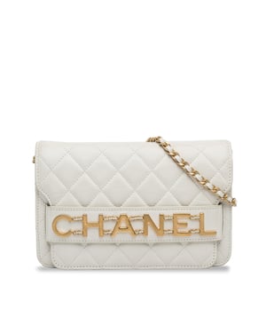 Chanel 19 Crossbody Gequilted Lammy