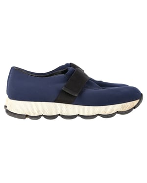 Prada Instapper Sneakers in Marineblauw Nylon
