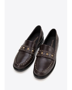 Wittchen Dames Leren Loafers met Decoratieve Klinknagels Bruin Natuurlijk Leer