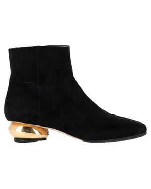 Stuart Weitzman Freja enkellaarsjes in zwart suède