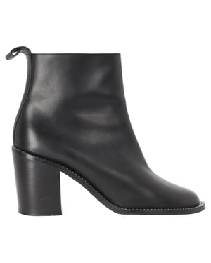 Givenchy Kettenlink Accent Enkellaarsjes in Zwart Leer