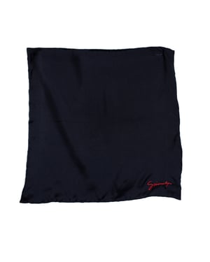 Givenchy, zwarte pochet met borduursel