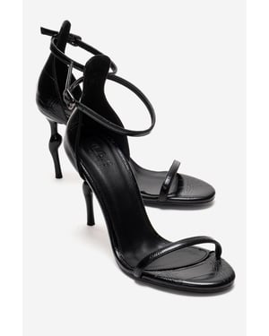 Yelena Pump met Enkelbandje en Stilettohak