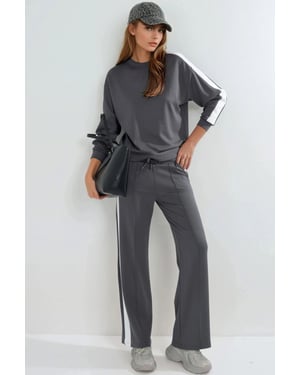 Modal Touch Regular Fit Sweater & Broek Set