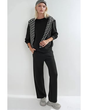 Modal Touch Trui met Ronde Hals & Wijde Pantalon Twee-Delige Set