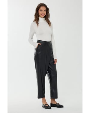 Hoge taille neplederen korte broekleggings