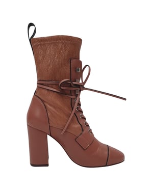 Stuart Weitzman Veruka Veterschoen Enkellaarsjes in Roze Leer
