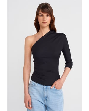 Off-shoulder Cut-out Slim-fit Blouse