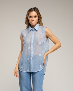 Semitransparante mouwloze blouse met bloemen