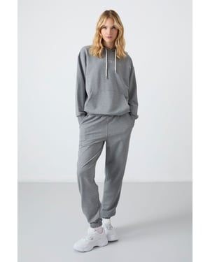 Overmaatset met Kaptrui en Broek