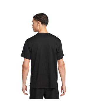 Nike Heren T-shirt Miler met Swoosh en reflecterende details (Zwart)