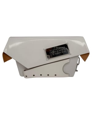 Maison Margiela Kleine Snatched Schoudertas van Witte Glanzende Leder