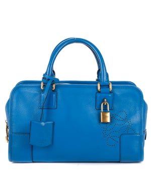 Amazona Logo Anagram Zip Tote 28  handtas