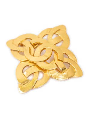 CC Quatrefoil Knot Brooch Pin   Broche