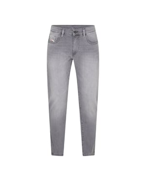 Diesel Herenjeans van denim met 5 zakken en rechte pijpen (Grijs)