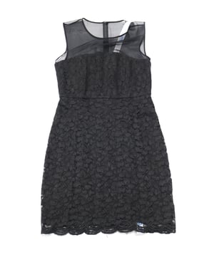 DVF Nisha jurk in zwart kant met mouwloze illusie-details