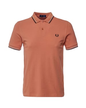 Fred Perry Poloshirt Met Dubbele Punt In Roestbruine Kleur