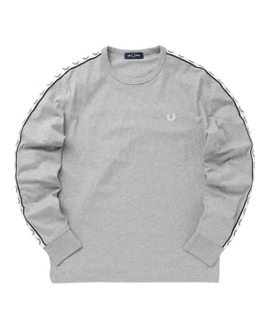 Fred Perry T-shirt Met Lange Mouwen En Getaped Patroon In Staalgrijs