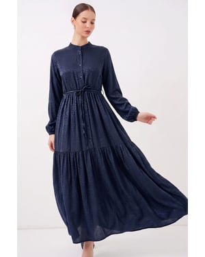 Gebuttonde Maxi Jurk met Ronde Hals en Tailleband