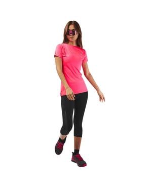 Karrimor Slim-fit T-shirt voor dames met opdruk op de rug (Roze)