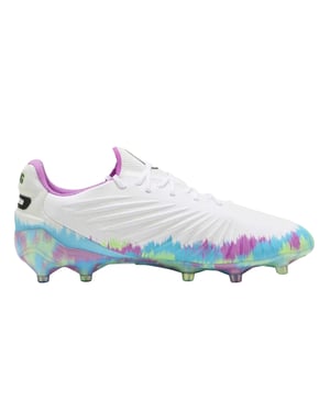 Puma King Ultimate Brilliance Tie Dye voetbalschoenen voor heren, voor harde ondergrond (Wit)
