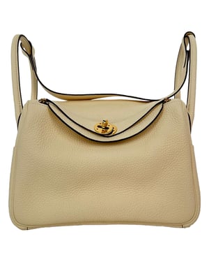 Hermès Lindy 26 schoudertas in crèmekleurig Clemence-leer